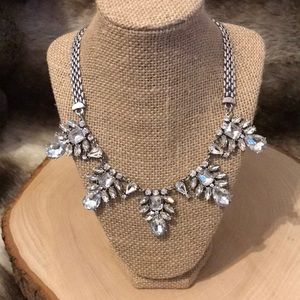 NWOT large elegant crystal stone necklace bling